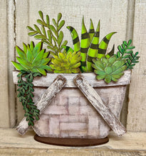Load image into Gallery viewer, Basket With Interchangeable Inserts - Unpainted