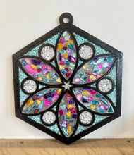 Load image into Gallery viewer, 06.02.2025 @Glass, Rock & Resin Workshop - 6:30pm - 8:30pm