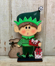 Load image into Gallery viewer, Christmas Elves  - Unpainted &amp; Unassembled
