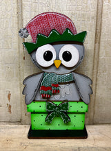 Load image into Gallery viewer, Christmas Owls  - Unpainted &amp; Unassembled