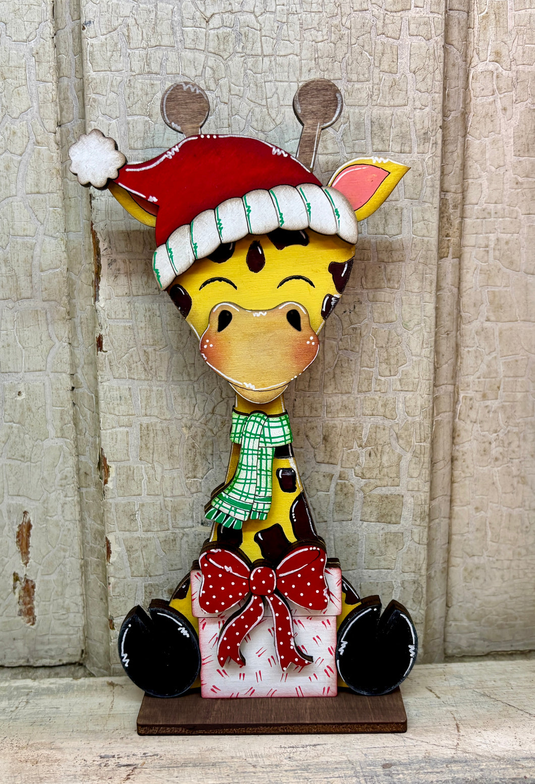 Christmas Giraffe   - Unpainted & Unassembled