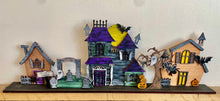 Load image into Gallery viewer, 09.28.23 @6:30pm, Haunted House - Choose Your Design | Public Workshop