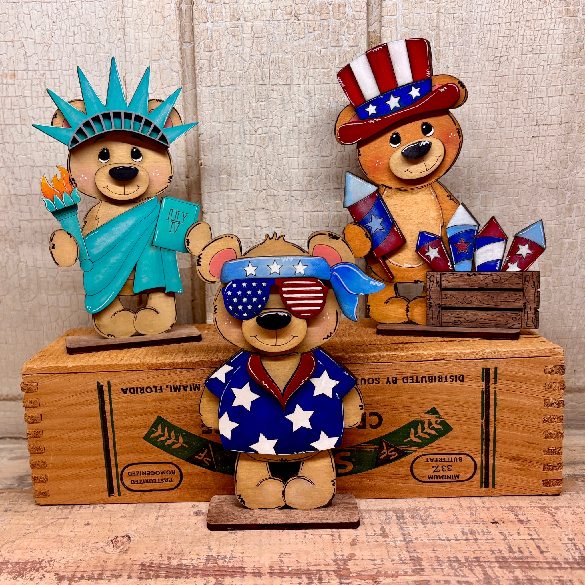 Load image into Gallery viewer, 4th of July Patriotic Bears - Unpainted & Unassembled