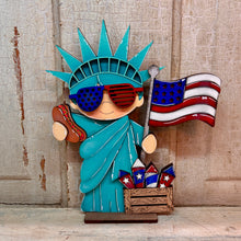 Load image into Gallery viewer, 4th of July Patriotic Statue of Liberty - 2 Designs - Unpainted &amp; Unassembled