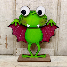 Load image into Gallery viewer, Halloween Frogs - Unpainted &amp; Unassembled