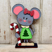 Load image into Gallery viewer, Christmas Mice - Unpainted &amp; Unassembled