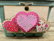 Load image into Gallery viewer, Valentine &amp; St. Patrick&#39;s Day TINY Basket Inserts - Unpainted