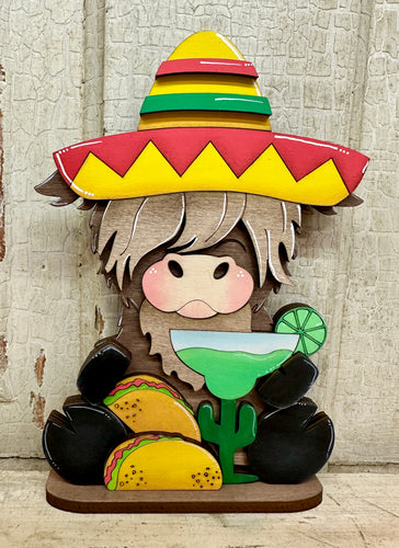 Cinco De Mayo Margarita Highland Cow - Unpainted