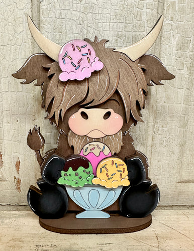 Highland Cow with Ice Cream Shop Sitter - Unpainted