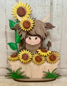 Sunflower Highland Cow In Wood Tub - Unpainted
