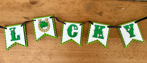 St. Patrick's Day Lucky Banner - Unpainted